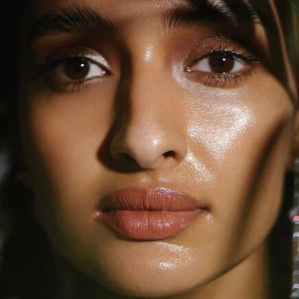 तैलीय त्वचा से हो चुकी है परेशान, तो इस तरह पाएं छुटकारा