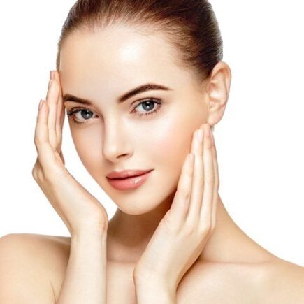 अगर आप भी पाना चाह रही है रिंकल फ्री त्वचा, तो अपनी दिनचर्या में शामिल करें ये चीज