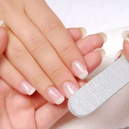 इन तरीकों से नाखूनों की सुंदरता में लाए निखार, दिखेंगे सुंदर