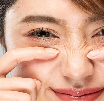 नेचुरल ब्यूटी को प्रभावित कर रहा ब्लैकहेड्स, तो इस तरह पाएं छुटकारा