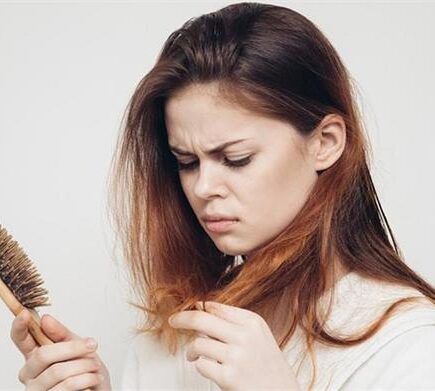 बालों को इन उपायों के जरिए बनाएं मजबूत, नहीं होगी हेयर फॉल की समस्या