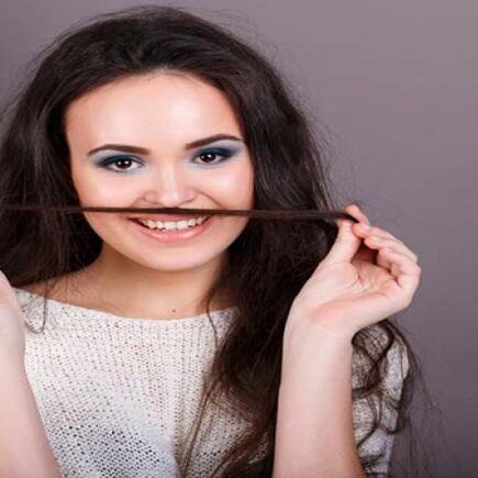 आपके भी अपर लिप्स पर है नैचुरली बाल, तो अपनाएं ये घरेलू उपाय जानियें