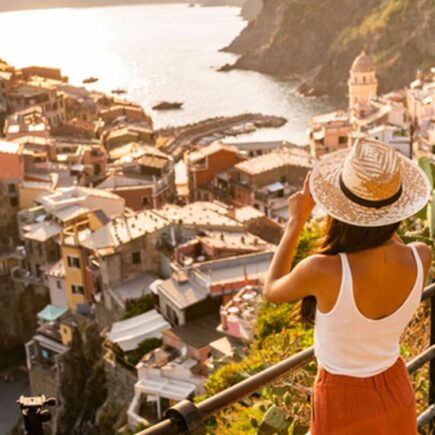 सोलो ट्रिप पर जाने का कर रही है प्लान, तो इन टिप्स को करें फॉलो, जानियें कैसे